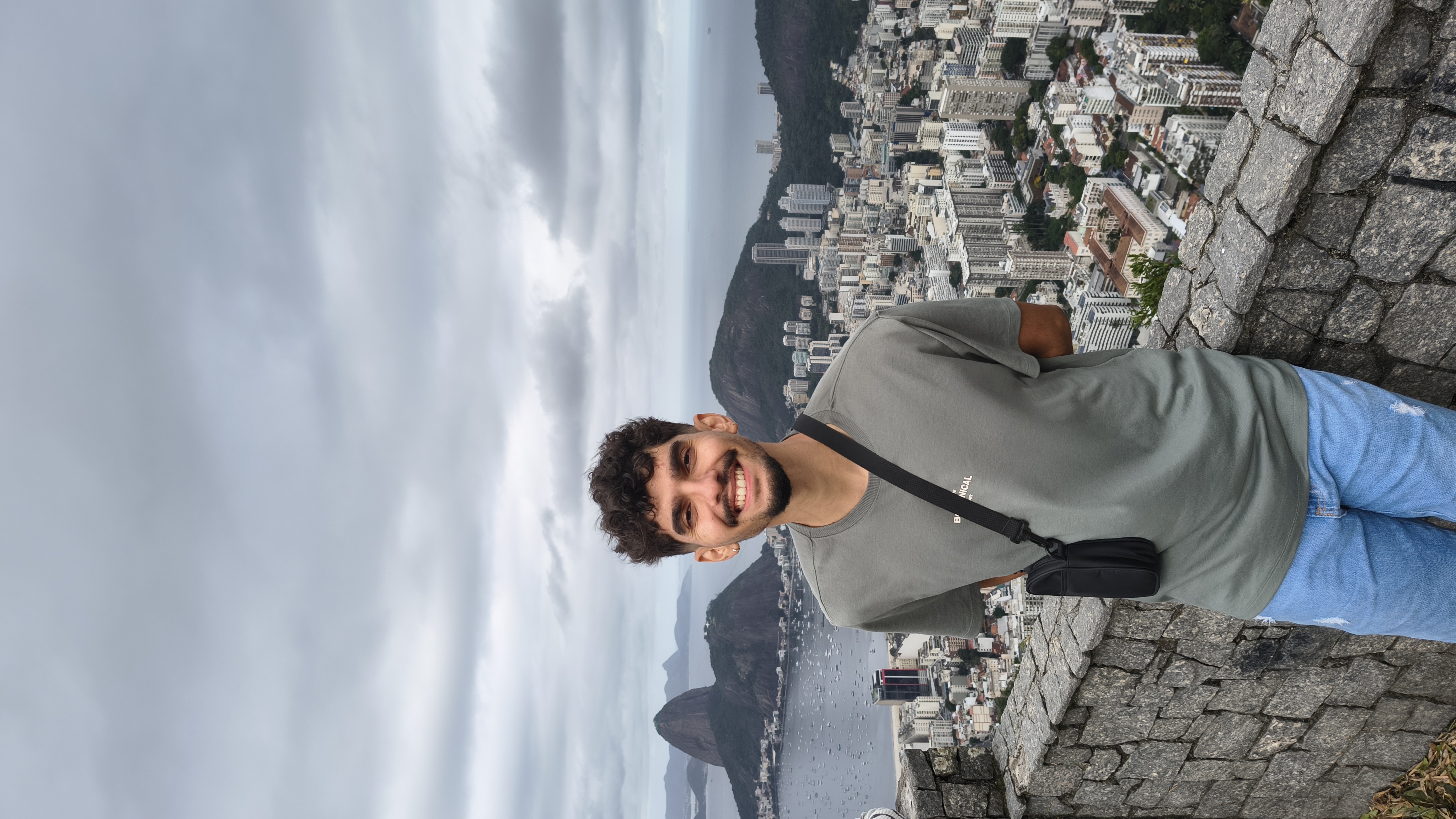 Thieres Almeida